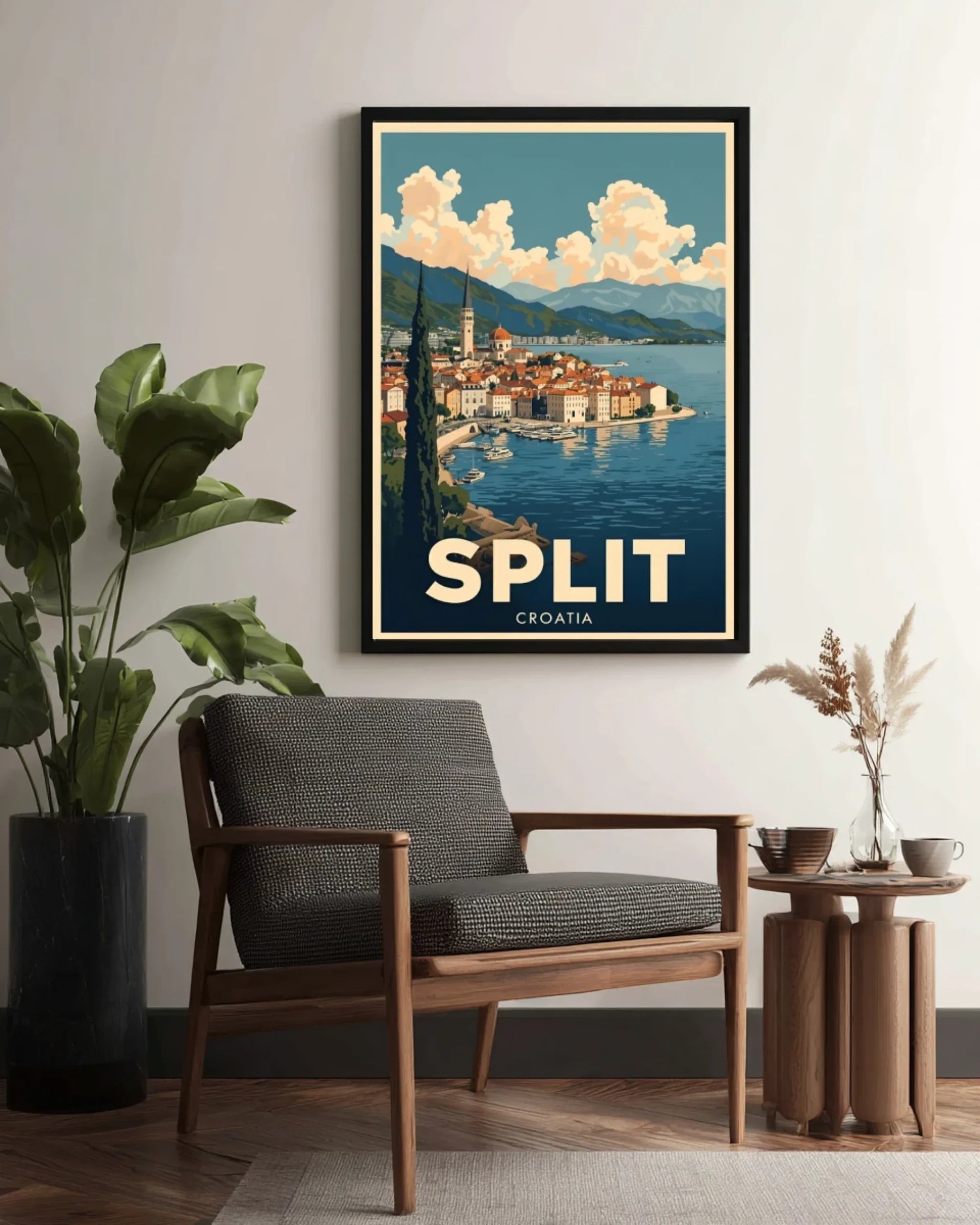 Split Old Town Harbor, Croatia Lifestyle 2